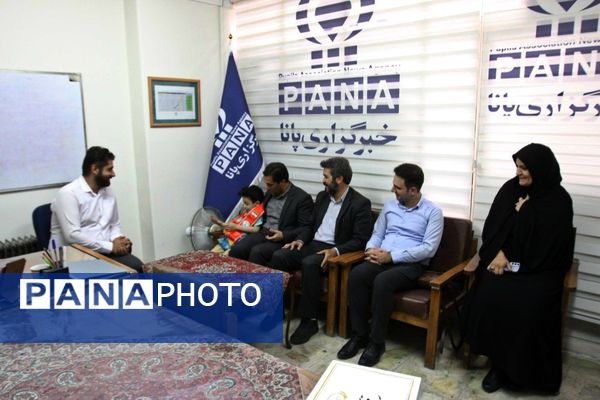 نشست صمیمی مدیرکل آموزش و پرورش استان زنجان در خبرگزاری پانا 