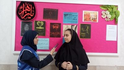 معلم بهترین مسیر و سبک زندگی را به دانش‌آموز نشان می‌دهد