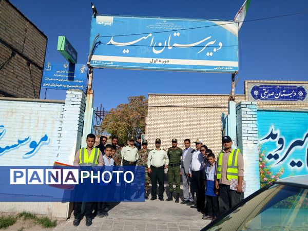 گرامیداشت هفته نیروی انتظامی در مدرسه امید شهرستان خلیل آباد