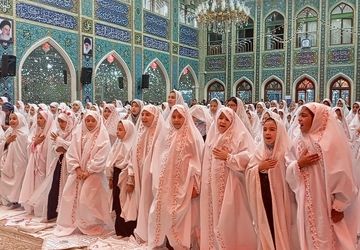 جشن تکلیف دختران دانش‌آموز شهرستان نیشابور