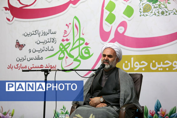 جشن ازدواج ۳۲۵ زوج جوان در حرم حضرت معصومه (س)