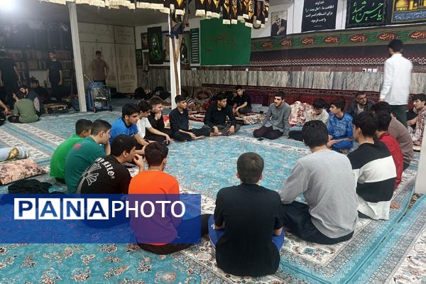 مراسم معنوی اعتکاف در مسجد اعظم حضرت ابوالفضل (ع) بهارستان دو