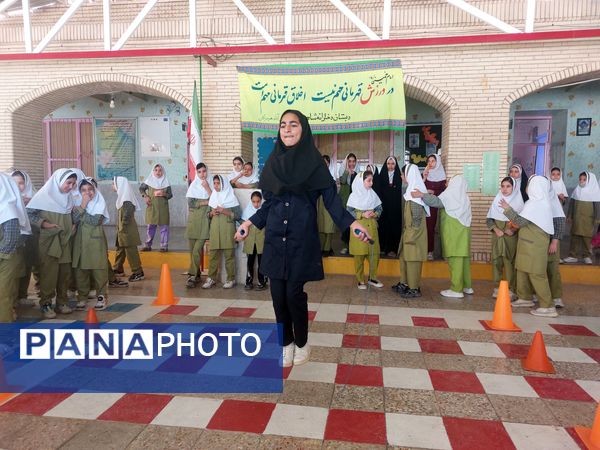 برگزاری مسابقه بینمدرسهای طنابزنی ویژه دختران در حاجیآباد