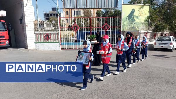 تجلیل از آتش نشانان قهرمانان حماسه آفرین در محل ایستگاه ۵ آتش نشانی مشهد