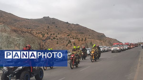 رژه ناوگان خودرویی آتش‌نشانی مشهد 