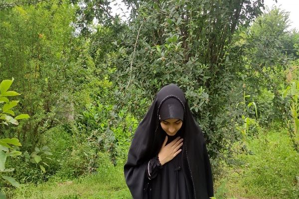 رجزخوانی خبرنگار پانا به مناسبت ماه محرم و اقتدار شهدای وطن