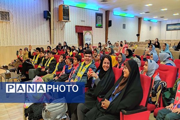 کلاس آموزشی خبرنگاری در کانون مهر تابان نیشابور