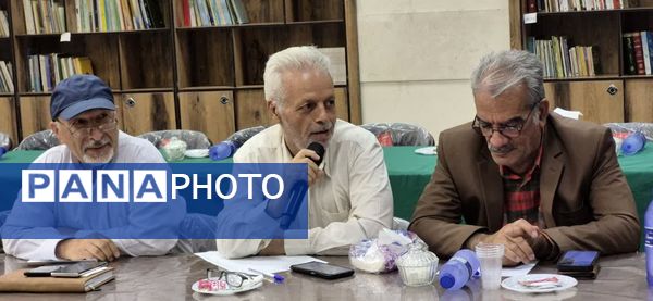 نشست خبری رئیس هیات امنا و مدیر روابط عمومی آستان حضرت سلطانعلی(ع) و اصحاب رسانه