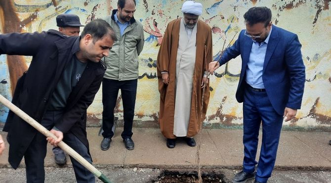 آیین درختکاری در دبیرستان فدک