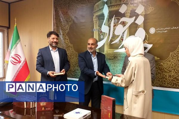 برگزاری مراسم حافظ‌ خوانی و مشاعره به‌مناسبت هفته فرهنگی شهرستان ملارد