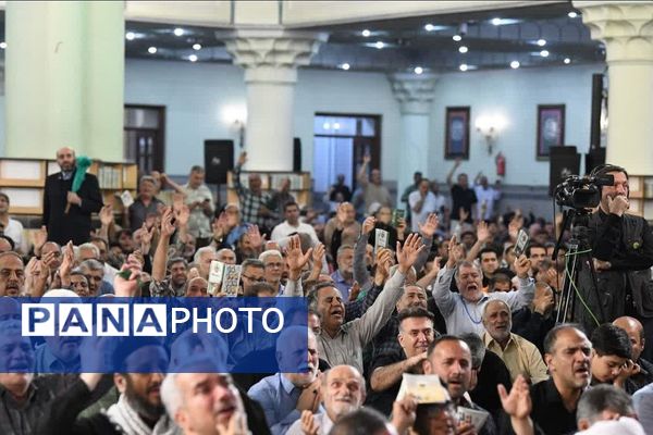 نماز عید سعید قربان در حرم حضرت عبدالعظیم حسنی (ع) شهرری