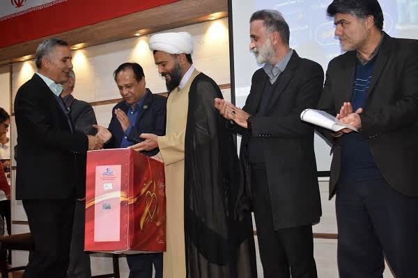 پژوهش، زیربنای پیشرفت هر جامعه و موتور محرکه‌ علم و فناوری است