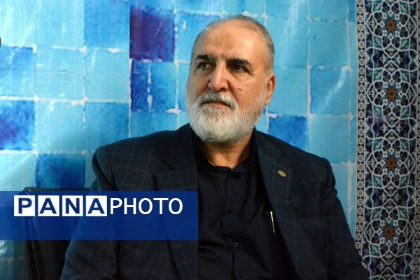 هم‌نوایی دانش‌آموزان مدرسه شهدای علم و فناوری در سوگ حضرت زهرا(س)