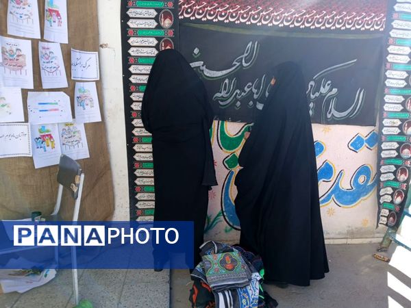 برپایی موکب فاطمیه در مدرسه تجلی عشق و ارادت دانش‌آموزان به حضرت زهرا (س)