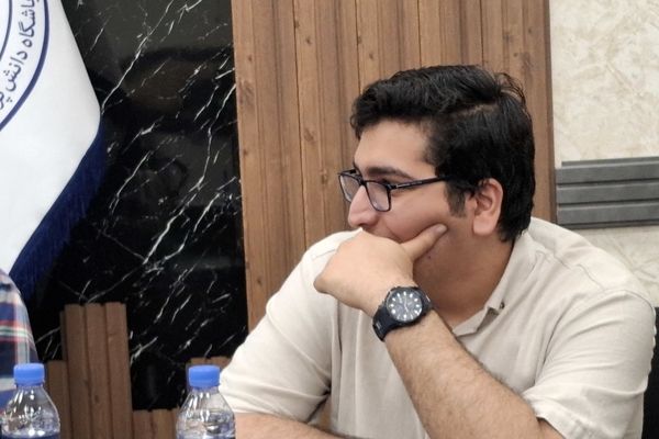 حضور در المپیاد را به کنکور ترجیح می‌دهم؛ هم‌زمانی‌ امتحانات، کنکور و المپیاد باعث کاهش استقبال به المپیاد می‌شود