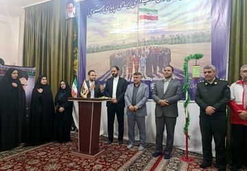  مانور پدافند غیرعامل در دبیرستان دخترانه شهر آرا