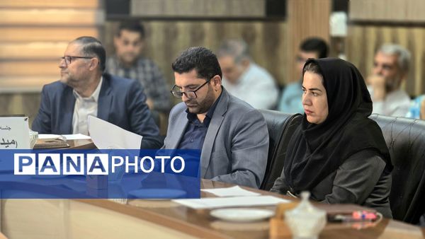 جلسه کمیته سلامت در آموزش و پرورش قائمشهر 