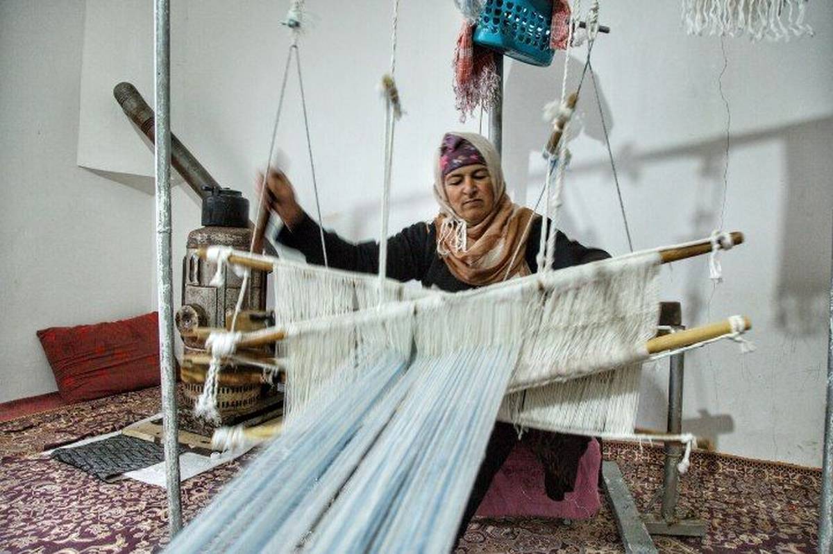 بیمه بافندگی ضرورتی برای تأمین آینده صنعتگران فرتباف است