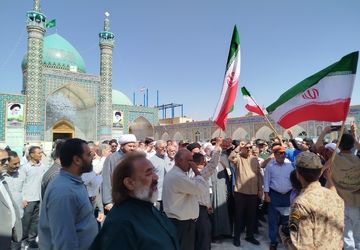 خروش جمعه خشم در کاشمر؛ راهپیمایی باشکوه از امامزاده سید حمزه (ع) تا گلزار شهدا