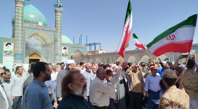 خروش جمعه خشم در کاشمر؛ راهپیمایی باشکوه از امامزاده سید حمزه (ع) تا گلزار شهدا