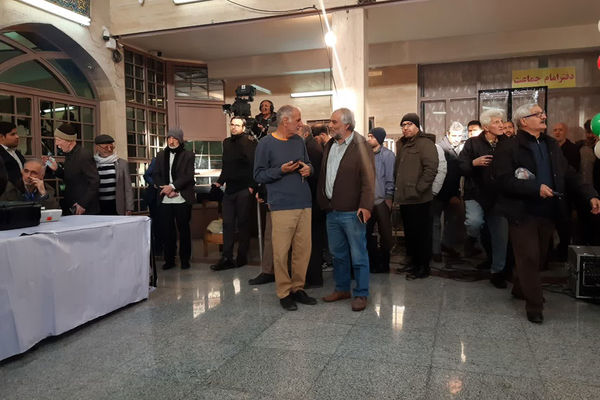 حضور استاندار تهران در شعب اخذ رای انتخابات 1402