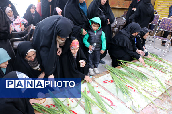 گلباران مزار شهدای گمنام قم در ایام الله دهه فجر