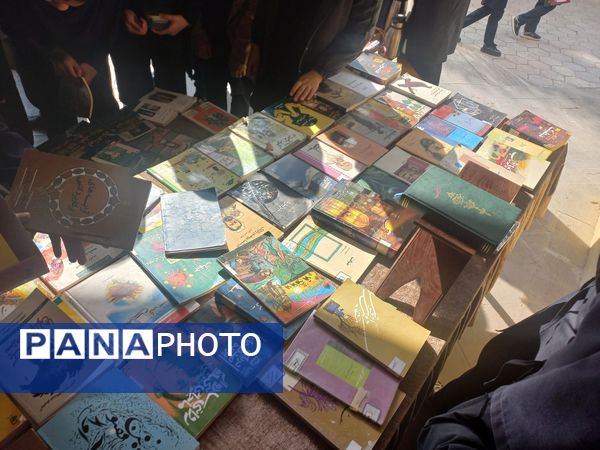 افتتاح «کافه‌کتاب» دبیرستان شهیده مریم فرهانیان