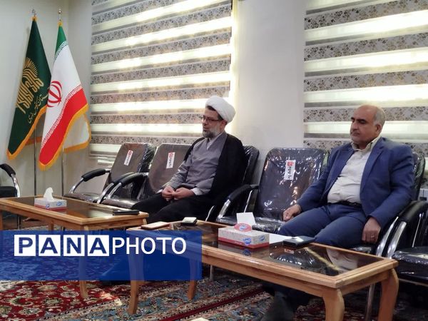 نشست خبری اصحاب رسانه کاشمر با مسئولین زیارتگاه آیت الله مدرس ره