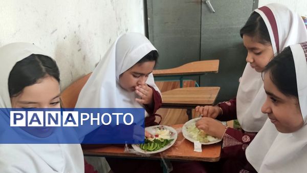 جشن رنگارنگ کودک و تخم‌مرغ در دبستان استقلال حاجی‌آباد؛ شادی، خلاقیت و تغذیه سالم در کنار هم