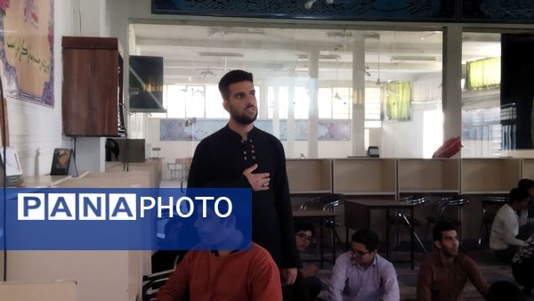 قرائت زیارت حضرت فاطمه (س) در دبیرستان شاهد ابوذر غفاری 