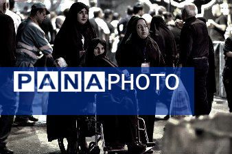 خدمت جوانان هلال‌احمر همدان به زائران رضوی در طرح ملی «قدم به قدم در مسیر بهشت»