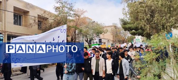 راهپیمایی روز13 آبان در شهر کلات برگزار شد
