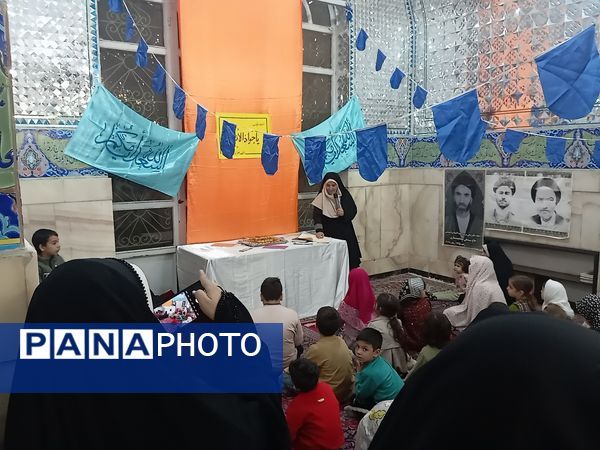 اجرای برنامه هایی زیبا و شاد برای کودکان در شهرستان کاشمر 