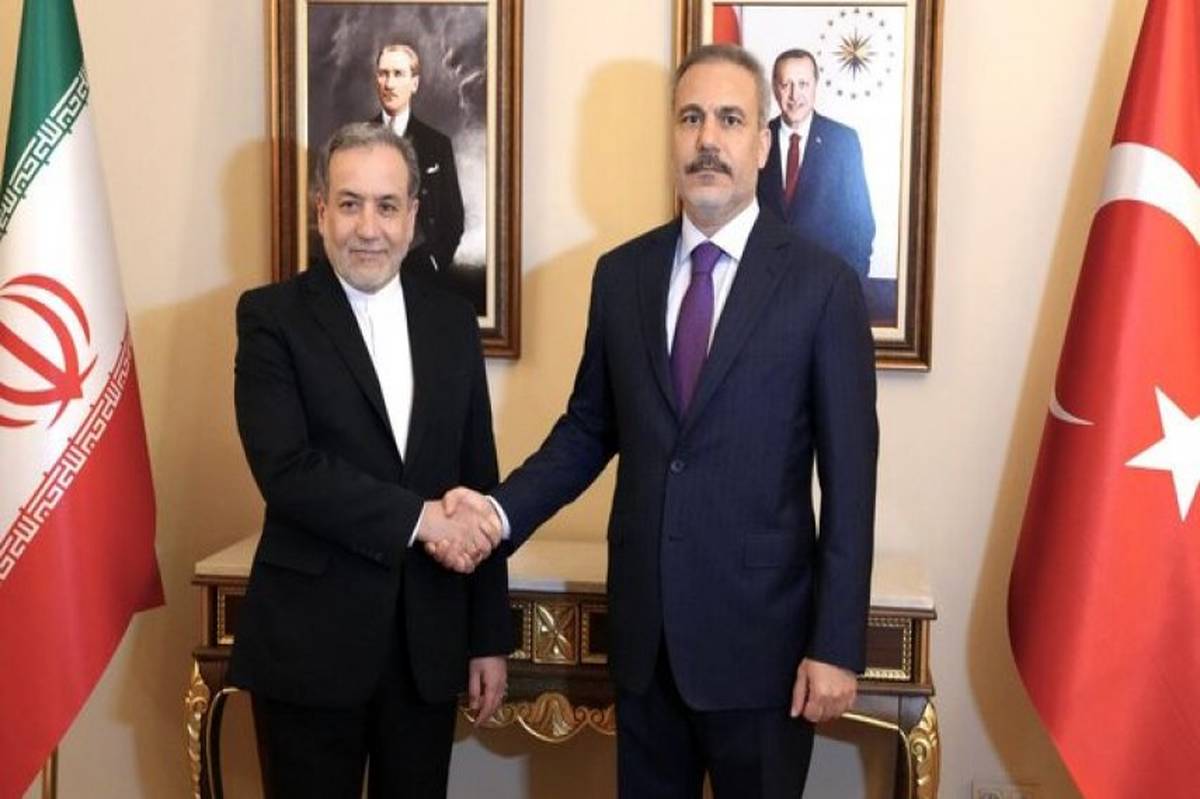 رایزنی عراقچی و فیدان درباره ازسرگیری مذاکرات هستهای در استانبول