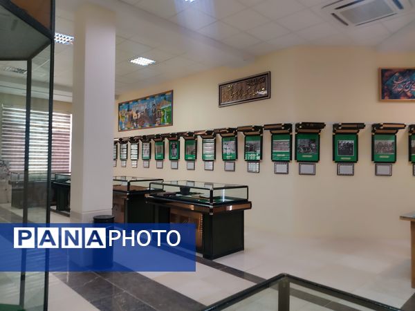 نمایشگاه یاد یاران در آرامگاه شهید مدرس شهرستان کاشمر