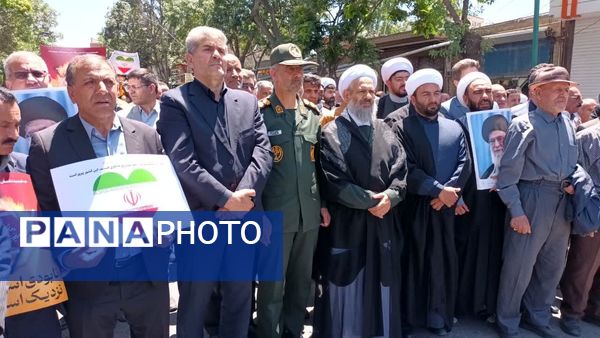 خروش دانش‌آموزان کفن پوش در آذربایجان شرقی