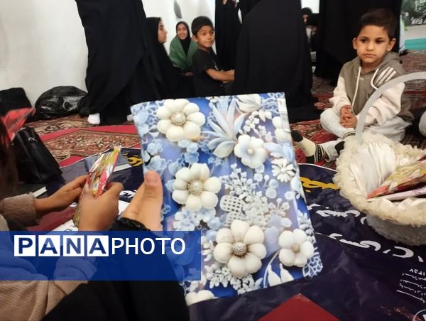 محفل قرآنی و حلقه صالحین در پایگاه مقاومت حضرت زینب (س) داریون 