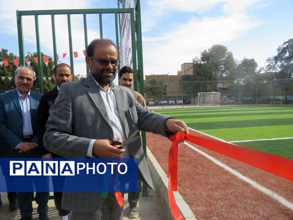آیین افتتاح زمین چمن مصنوعی شهید دانشجو