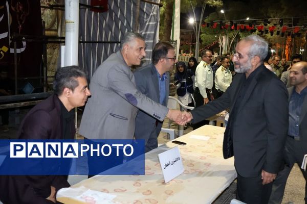 برپایی موکب خدمت در گلستان شهدای اصفهان با حضور فرماندار اصفهان 