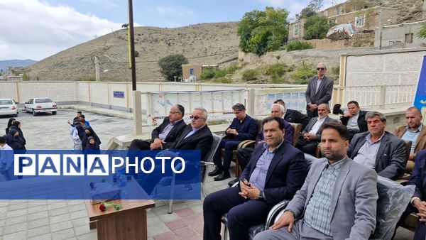 افتتاح مدرسه روستایی در هوراند آذربایجان شرقی