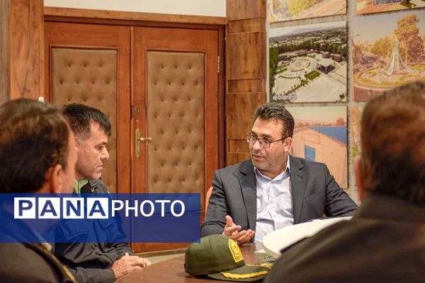 دیدار صمیمانه مسئولین سازمان‌ها و ادارات کاشمر با شهردار