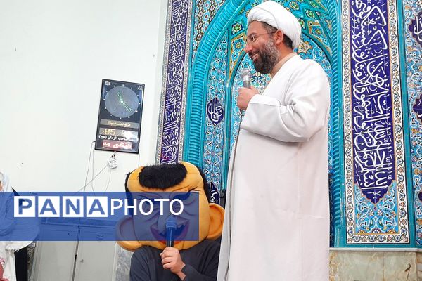 برپایی جشن عبادت و بندگی در مسجد ناحیه 2 بهارستان