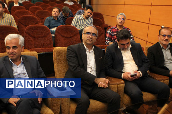 هم‌افزایی دانشگاه آزاد و آموزش و پرورش برای ارتقای آموزش متوسطه در کاشان