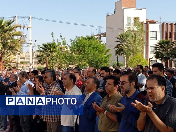 برپایی نماز عید سعید فطر در پارک شهدای کوچه بیوک
