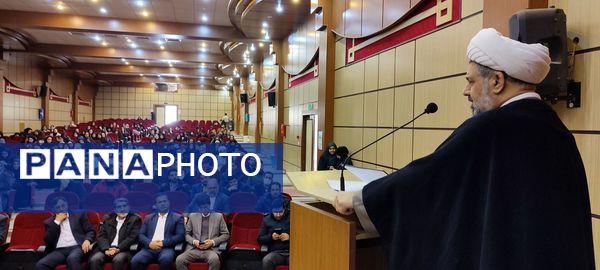 تقدیر از معاونان، مربیان پرورشی و مشاوران مدارس رباط‌کریم 