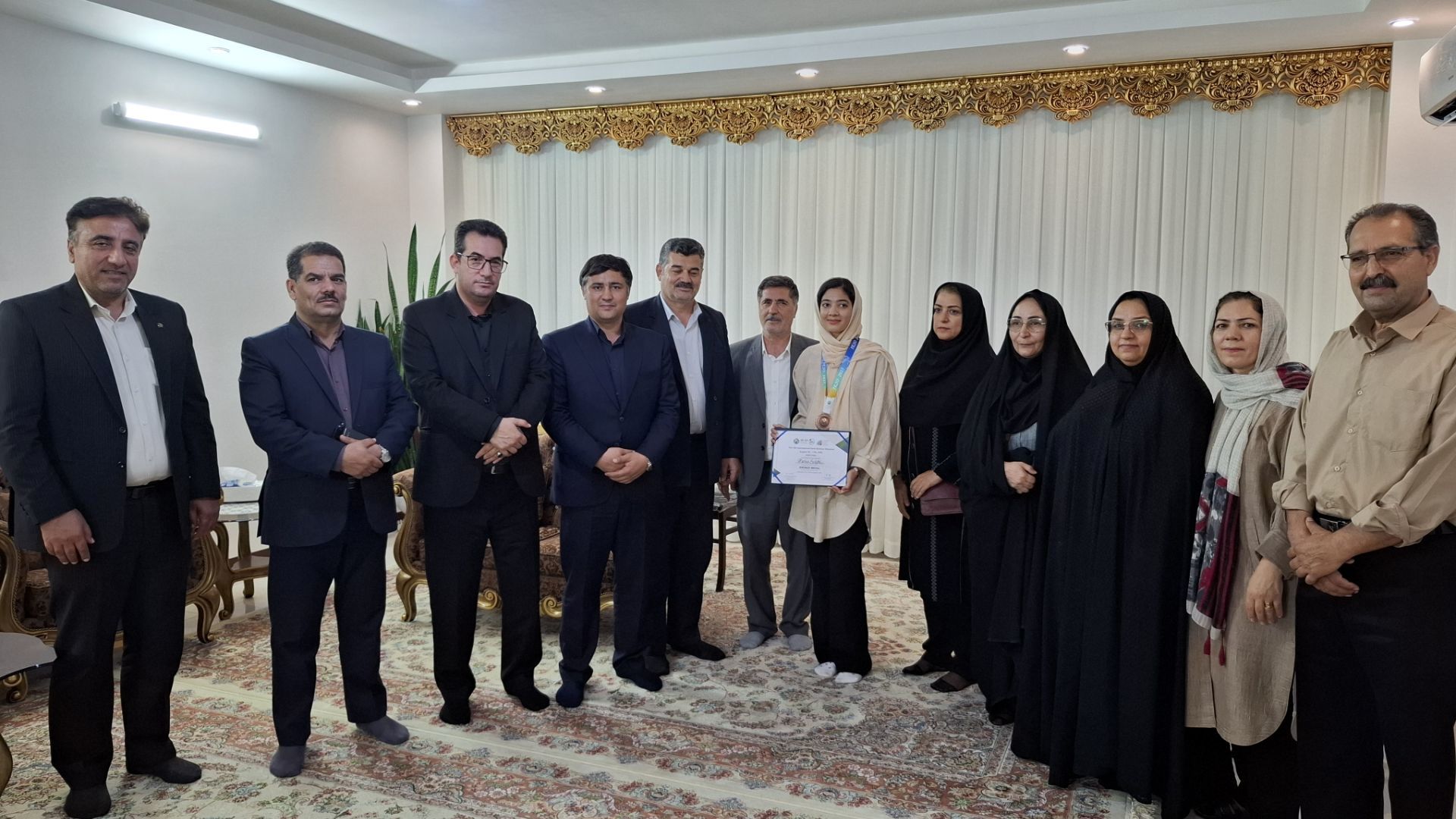 تقدیر مدیرکل آموزش و پرورش خراسان شمالی از دانش‌آموز شیروانی دارنده مدال برنز المپیاد جهانی علوم زمین