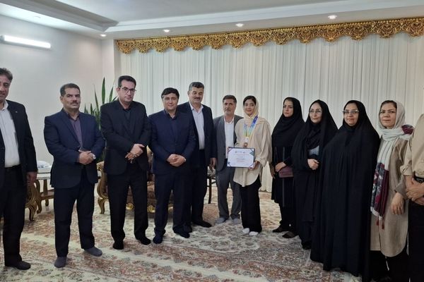 تقدیر مدیرکل آموزش و پرورش خراسان شمالی از دانش‌آموز شیروانی دارنده مدال برنز المپیاد جهانی علوم زمین