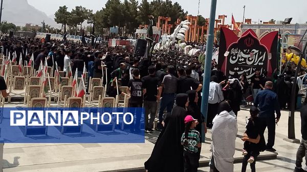 عزاداری عاشورای حسینی در امامزاده شاهرضا(ع) شهرضا با حضور هیات مذهبی