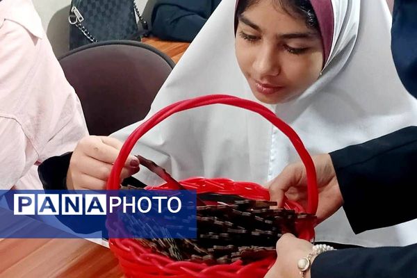 جلسه معارفه و ورود دانش آموزان پایه هفتم به دبیرستان فرزانگان شهر قدس 