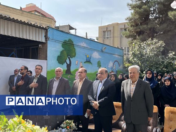 آیین نواختن زنگ مهر در آموزشگاه استثنایی ایثار ناحیه دو مشهد 